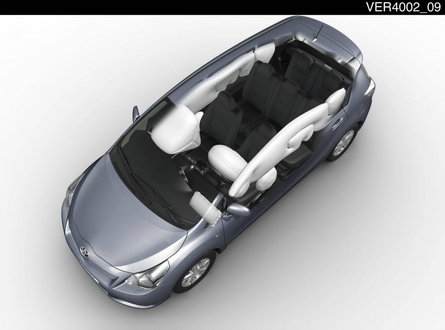  Toyota Verso 2009 года  (фото 54 из 65)